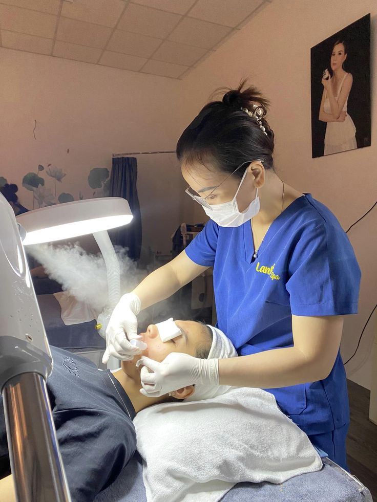 5 Dấu Hiệu Cho Thấy Đã Đến Lúc Cần Lấy Nhân Mụn 5 Dấu Hiệu Cho Thấy Đã Đến Lúc Cần Lấy Nhân Mụn