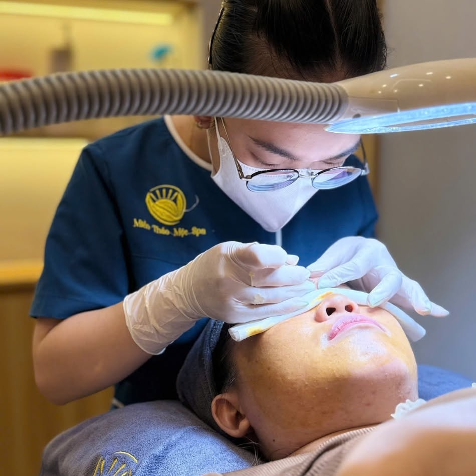 Da Mụn Nặng Có Nên Lấy Nhân Mụn Không Da Mụn Nặng Có Nên Lấy Nhân Mụn Không