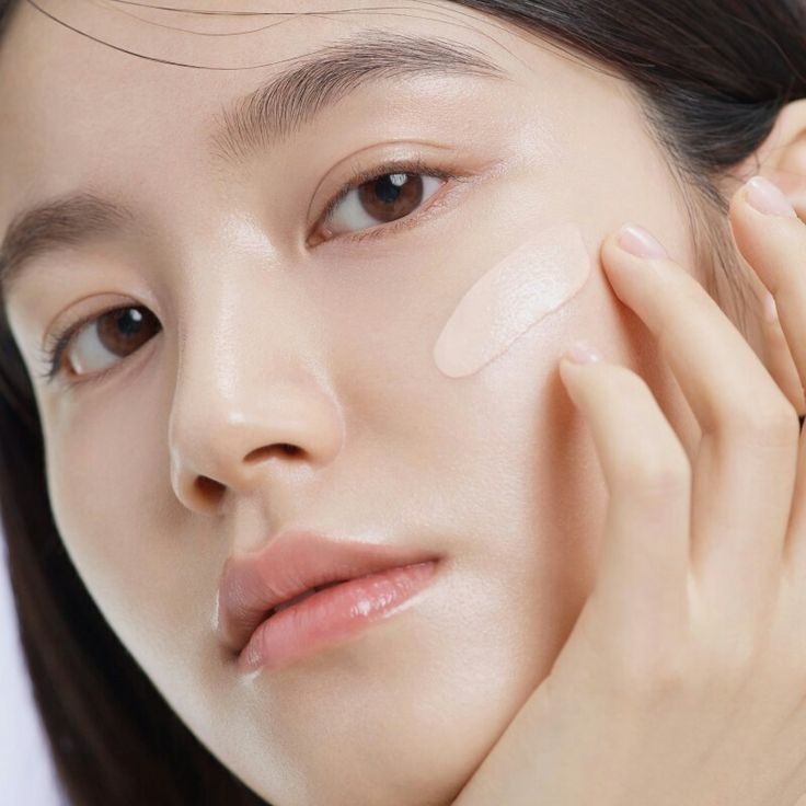 Sau Lấy Nhân Mụn Nên Dùng Sản Phẩm Gì Sau Lấy Nhân Mụn Nên Dùng Sản Phẩm Gì?